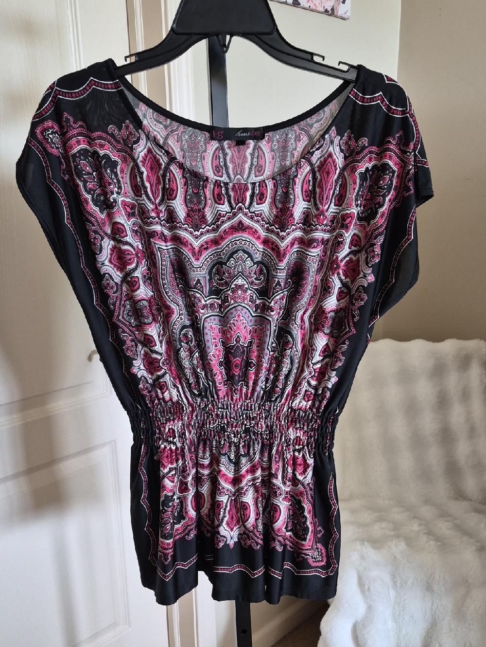 HeartSoul Black Boho Peasant Style Top with Pink Print and Smocked Waist M